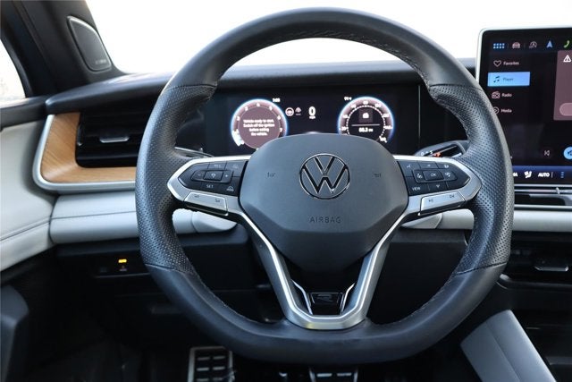2025 Volkswagen Tiguan SEL R-Line