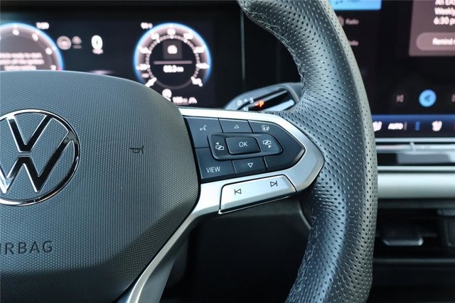 2025 Volkswagen Tiguan SEL R-Line