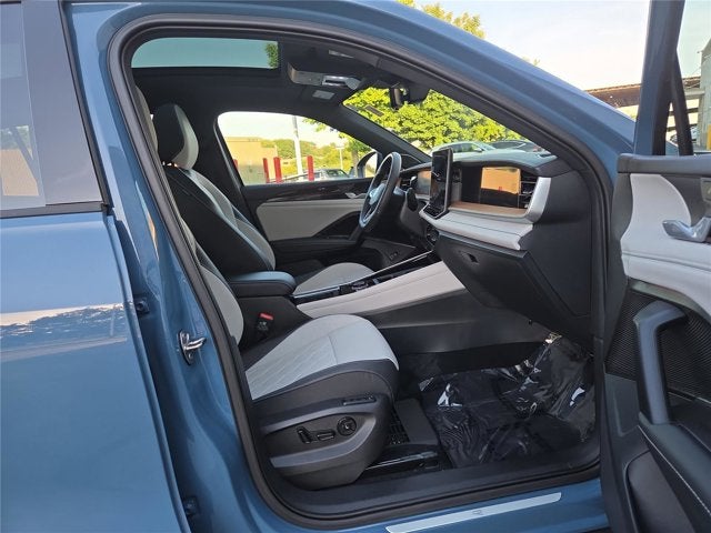 2025 Volkswagen Tiguan SEL R-Line