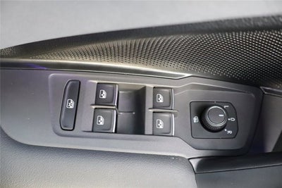 2025 Volkswagen Tiguan SE