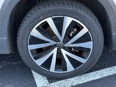 2022 Volkswagen Taos SE
