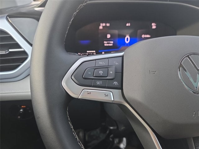 2025 Volkswagen Taos SE
