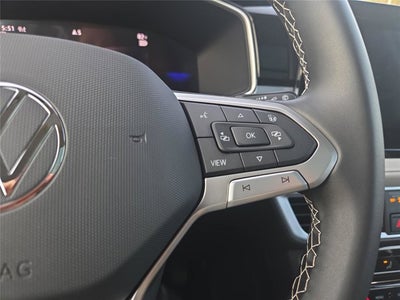 2025 Volkswagen Taos SE