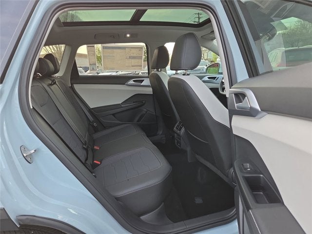2025 Volkswagen Taos SE