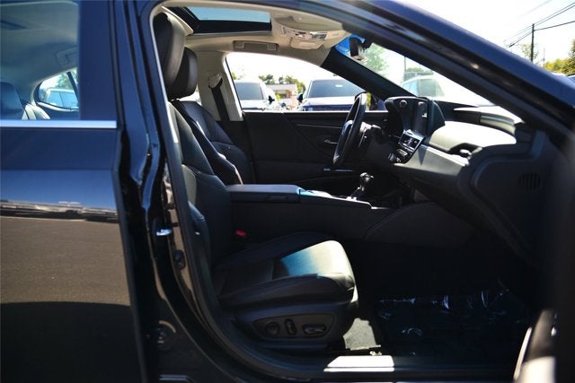2022 Lexus ES ES 300h