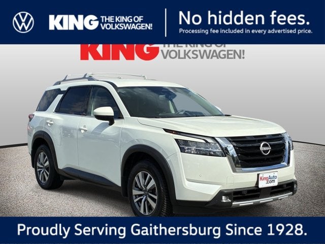 2022 Nissan Pathfinder SL
