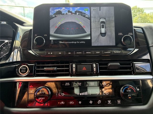 2022 Nissan Pathfinder SL