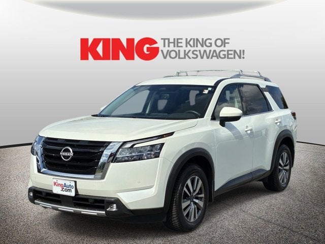 2022 Nissan Pathfinder SL