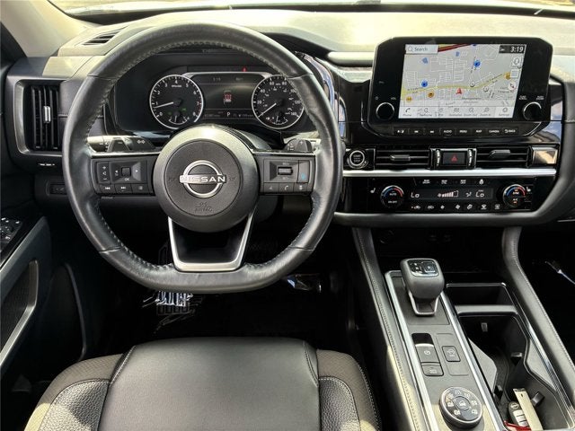 2022 Nissan Pathfinder SL