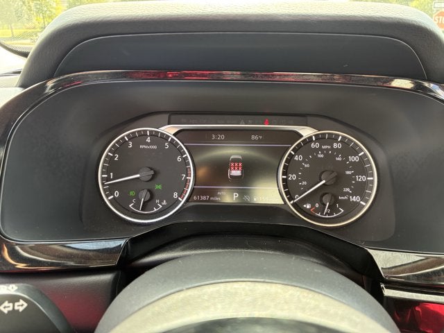 2022 Nissan Pathfinder SL