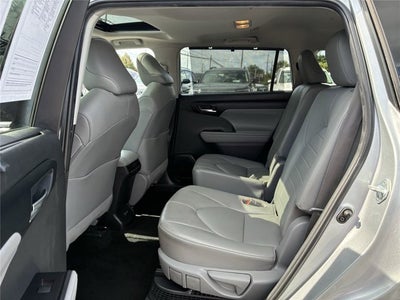 2020 Toyota Highlander Hybrid XLE
