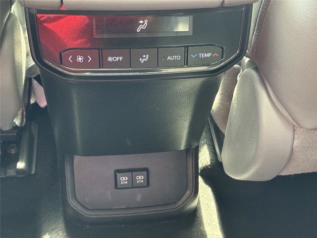 2020 Toyota Highlander Hybrid XLE