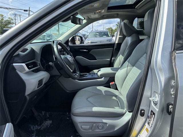 2020 Toyota Highlander Hybrid XLE
