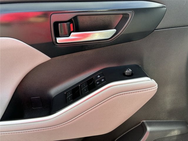 2020 Toyota Highlander Hybrid XLE
