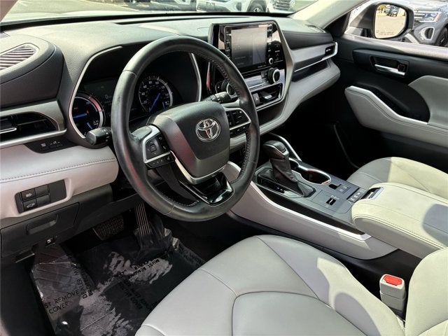 2020 Toyota Highlander Hybrid XLE