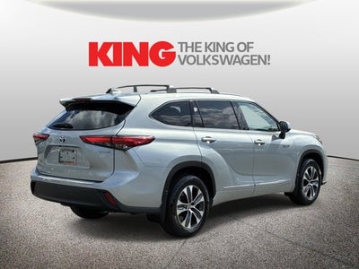 2020 Toyota Highlander Hybrid XLE