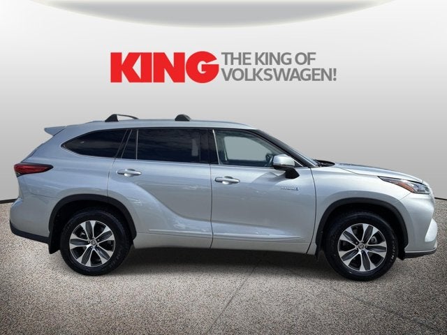 2020 Toyota Highlander Hybrid XLE