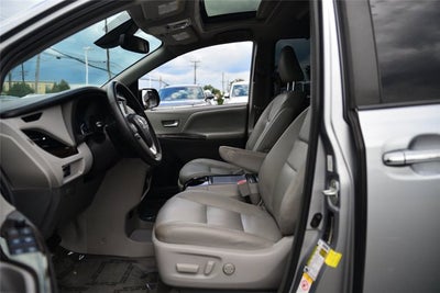 2018 Toyota Sienna XLE Premium