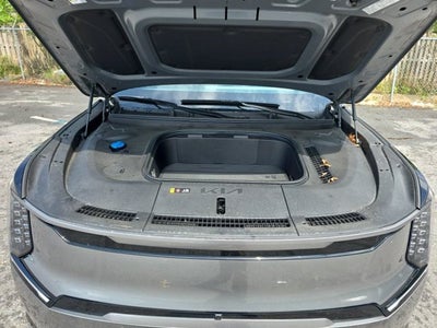 2024 Kia EV9 Land