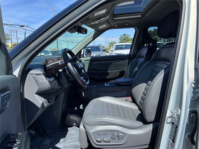 2024 Kia EV9 Land