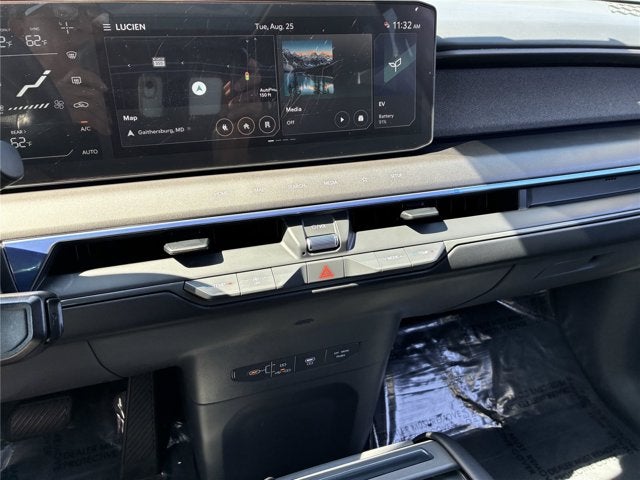 2024 Kia EV9 Land