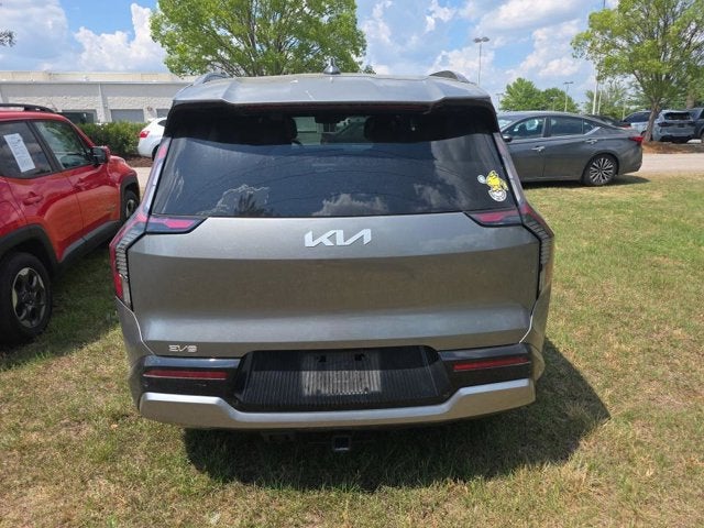 2024 Kia EV9 Land