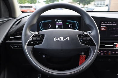 2024 Kia Niro LX