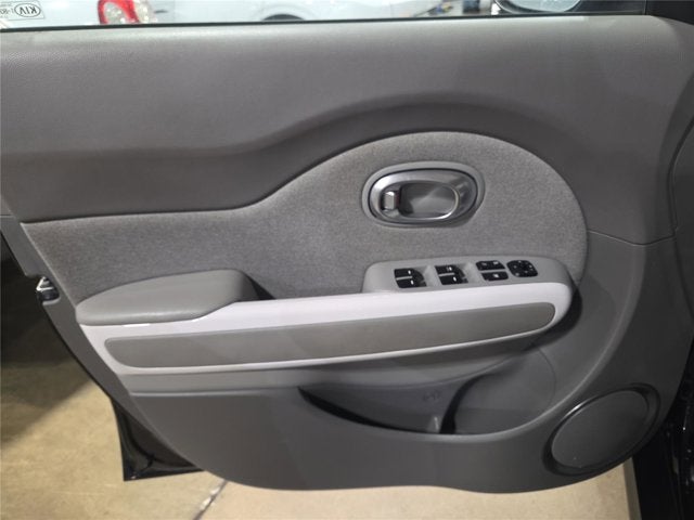 2016 Kia Soul EV Base