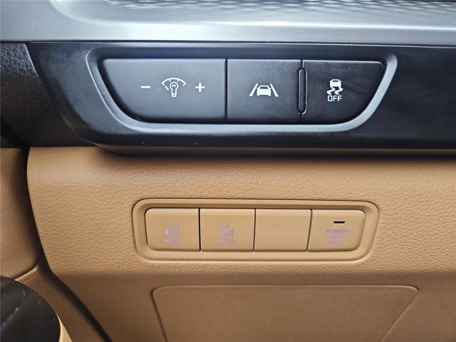 2023 Kia Carnival LX