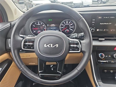 2023 Kia Carnival LX