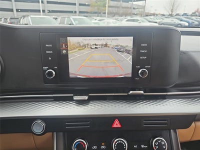 2023 Kia Carnival LX