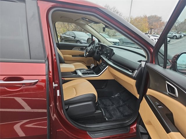 2023 Kia Carnival LX