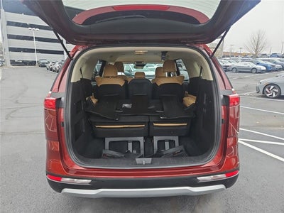 2023 Kia Carnival LX