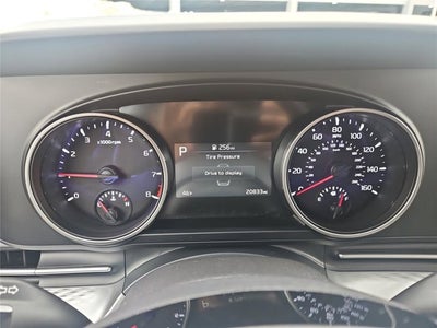 2024 Kia Carnival LX