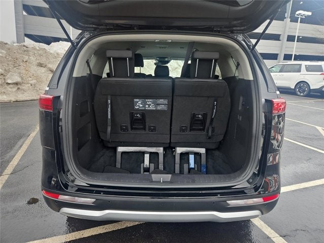 2024 Kia Carnival LX