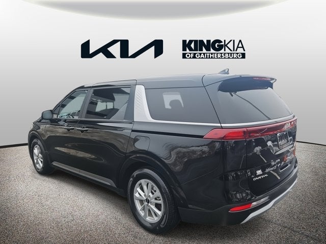 2024 Kia Carnival LX