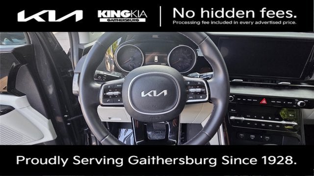 2024 Kia Carnival EX