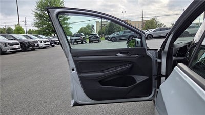 2023 Volkswagen Golf GTI SE