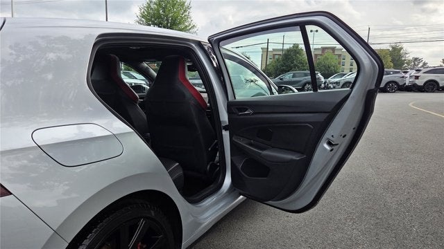 2023 Volkswagen Golf GTI SE