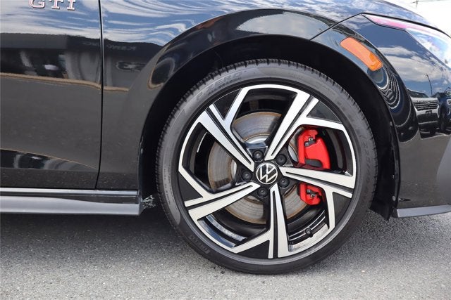 2025 Volkswagen Golf GTI SE