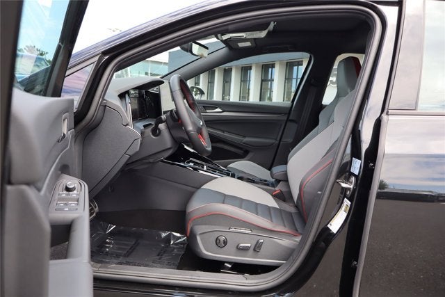2025 Volkswagen Golf GTI SE