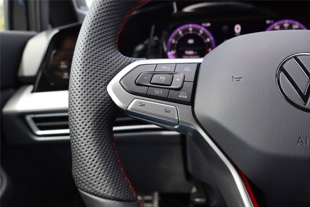 2025 Volkswagen Golf GTI SE