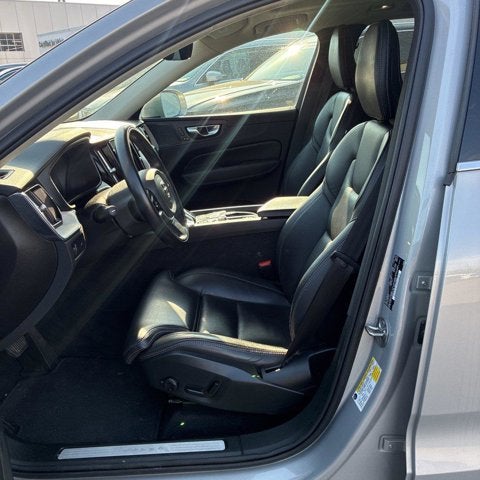 2022 Volvo XC60 Inscription