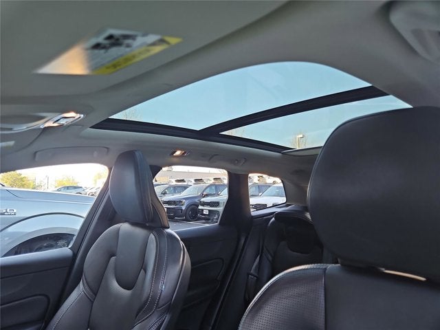 2021 Volvo XC60 Inscription